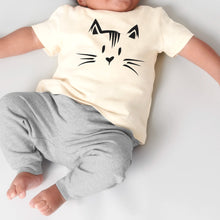Carregar imagem no visualizador da galeria, T-shirt criança Gato- Algodão Orgânico