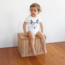 Load image into Gallery viewer, babies with baby bodysuit with a printed fox with a tail in the back
