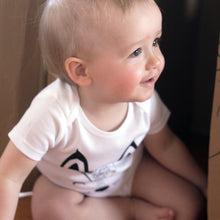 Load image into Gallery viewer, babies with baby bodysuit with a printed fox with a tail in the back