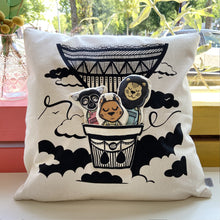 Load image into Gallery viewer, Interactive Cushion - Hot air balloon