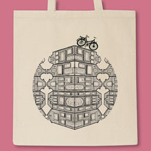 Carregar imagem no visualizador da galeria, tote bag with dutch houses and a bike illustration
