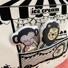 Load image into Gallery viewer, Interactive Cushion - Ice-cream stand
