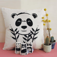 Carregar imagem no visualizador da galeria, organic cotton cushion cover with a panda print

