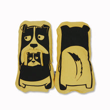 Carregar imagem no visualizador da galeria, yellow dog soft toy with a pocket and a little dog inside

